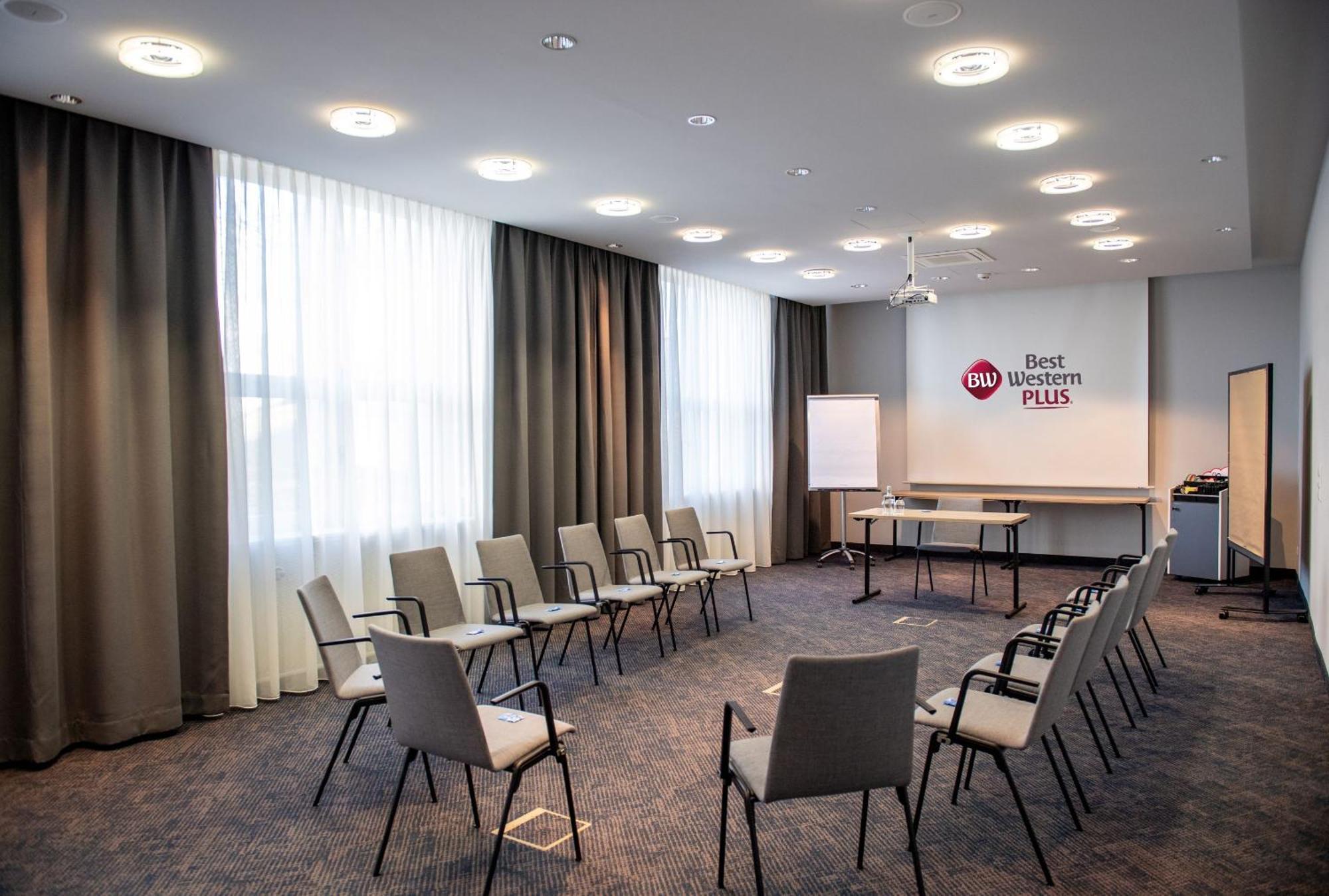 Best Western Plus Hotel Fellbach-Stuttgart Buitenkant foto